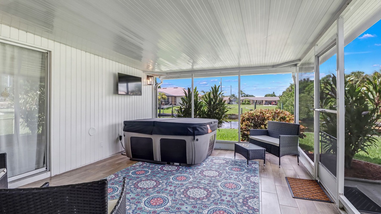 Photo of Outdoor in Lochmoor Waterway Estates