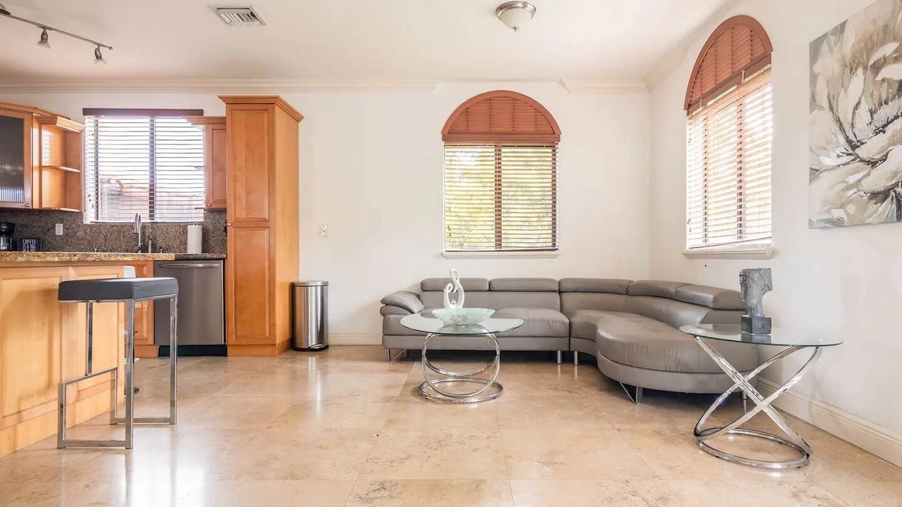 Photo of Livingroom in North Beach