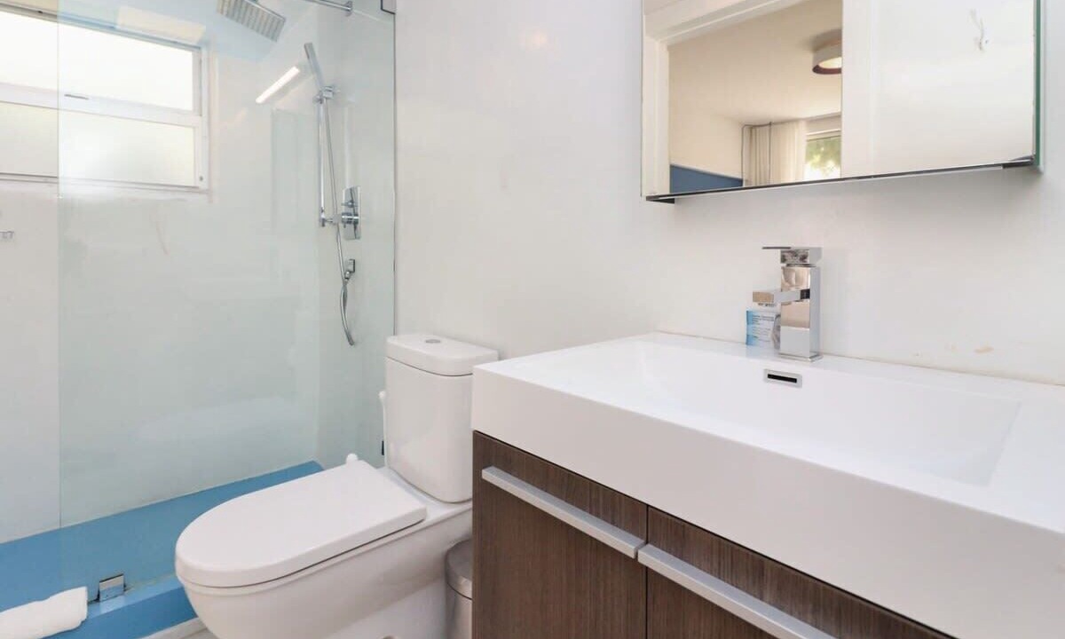 Photo of Bathroom in South Pointe