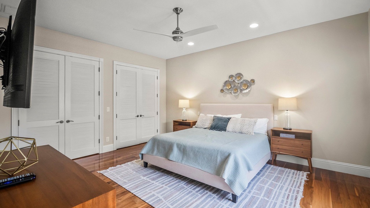 Photo of Bedroom in Pelican Bay