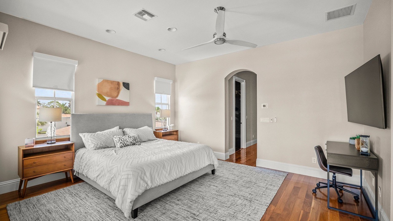 Photo of Bedroom in Pelican Bay