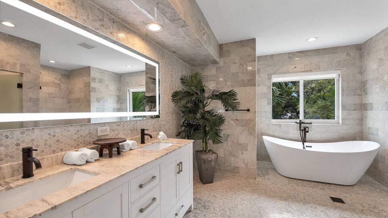 Photo of Bathroom in Coral Terrace