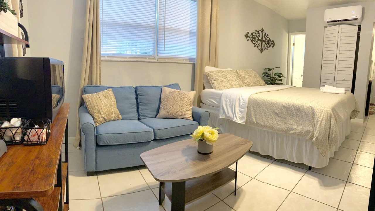 Photo of Bedroom in Tarpon River