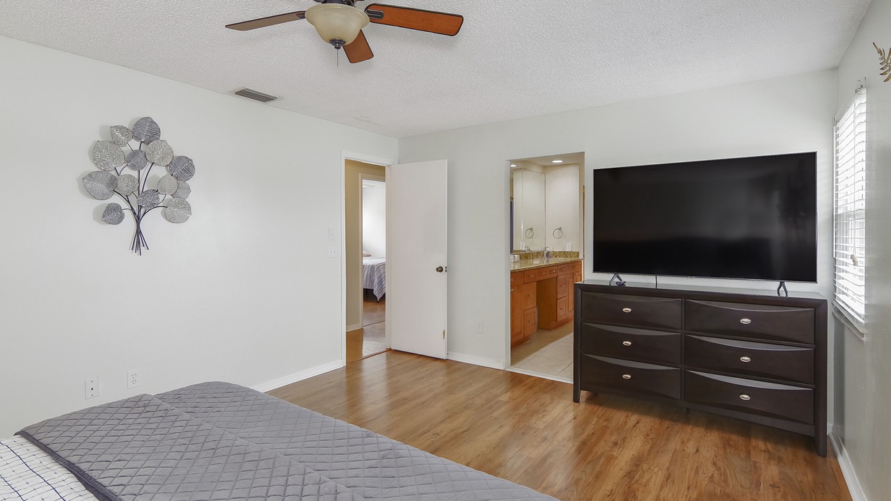 Photo of Bedroom in Egypt Lake-Leto