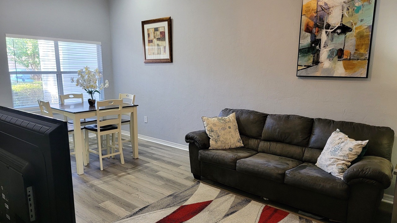 Photo of Livingroom in Gainesville