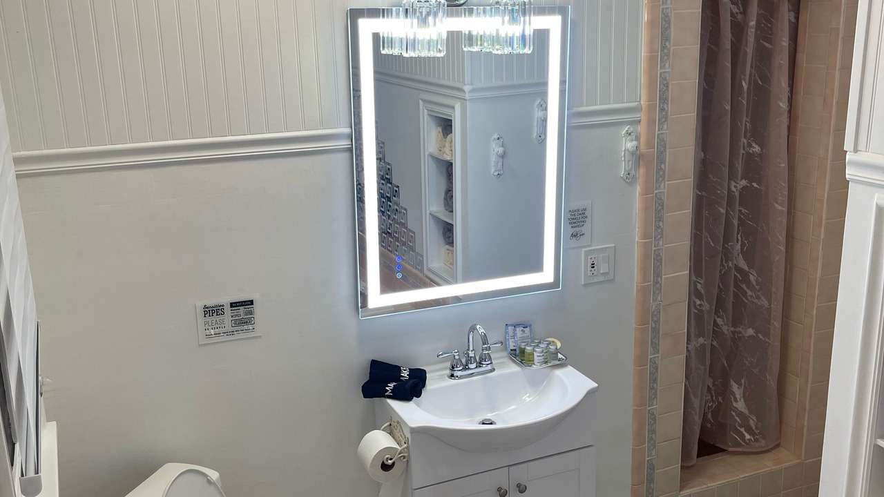 Photo of Bathroom in Northside