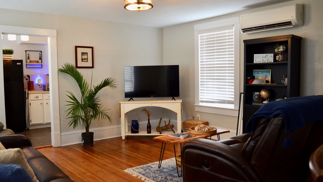 Photo of Livingroom in DeLand