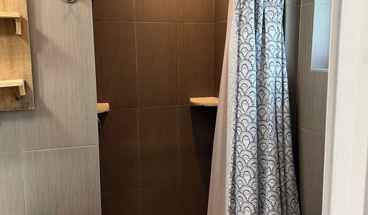 Photo of Bathroom in Royal Poinciana