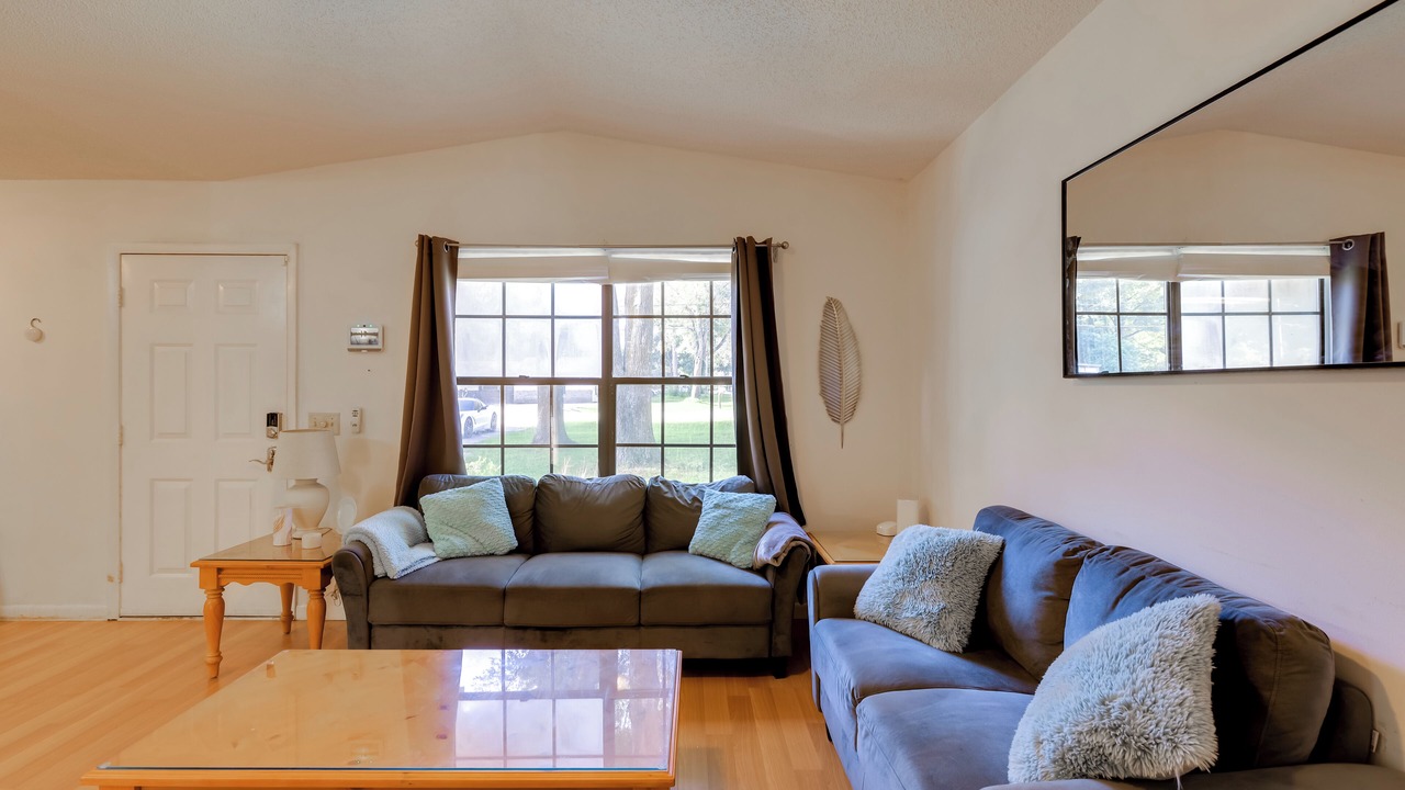 Photo of Livingroom in Fellowship