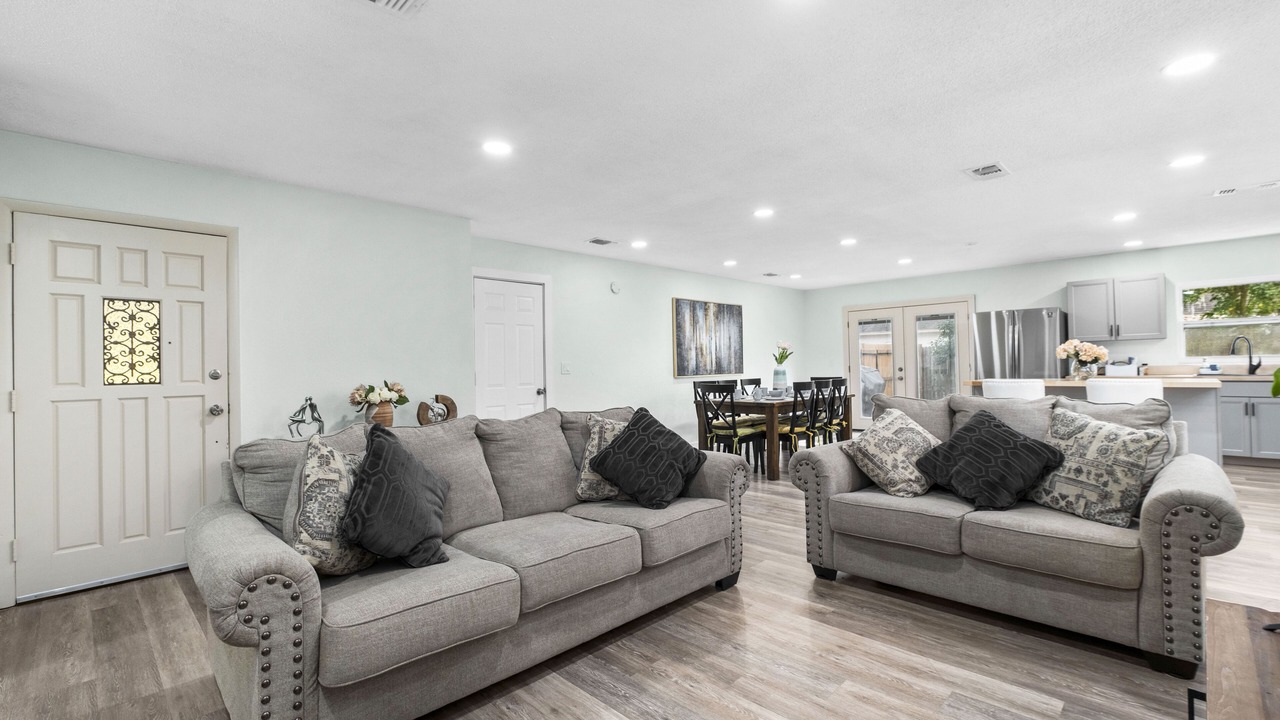 Photo of Livingroom in Gainesville