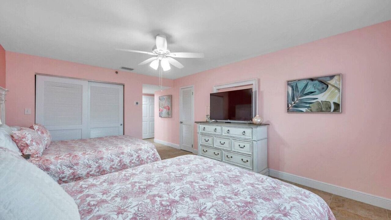 Photo of Bedroom in Redington Shores