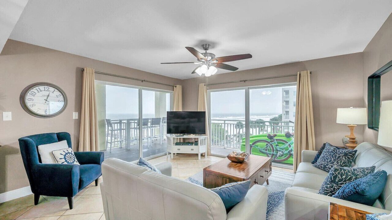 Photo of Livingroom in Redington Shores