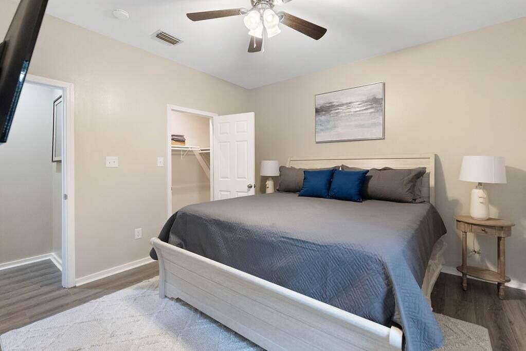 Photo of Bedroom in Grand Bay