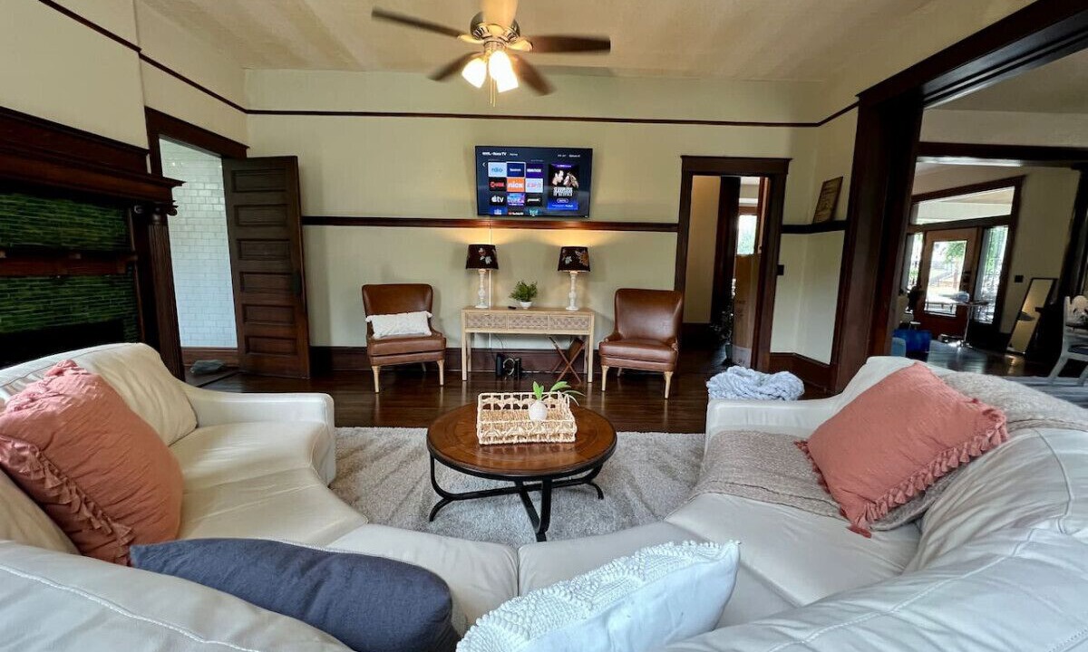 Photo of Livingroom in Five Points South