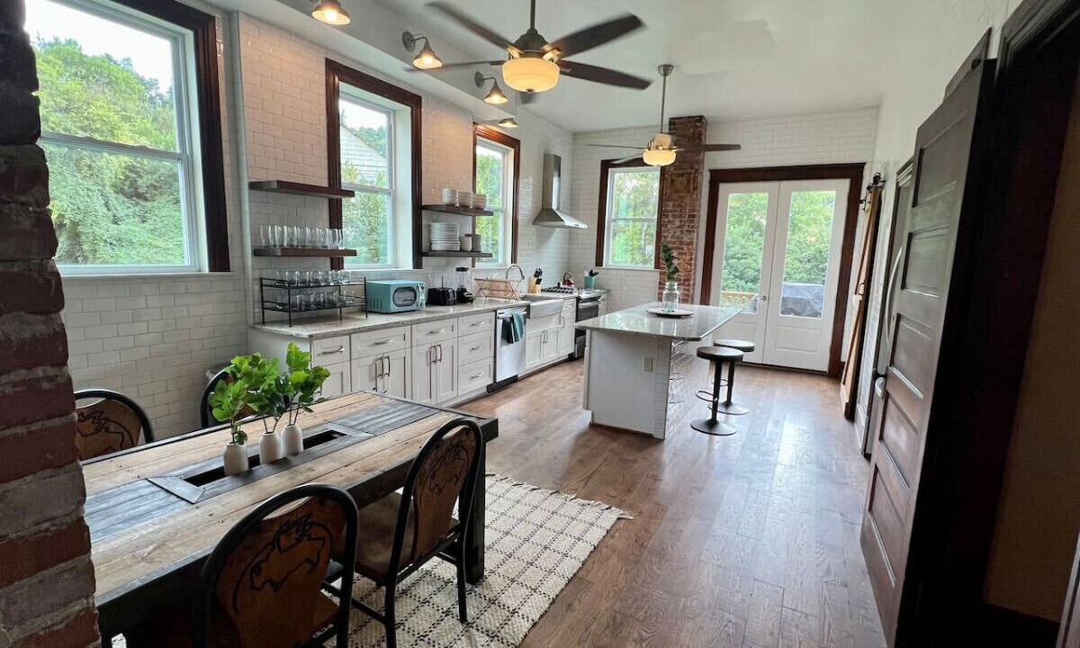 Photo of Kitchen in Five Points South