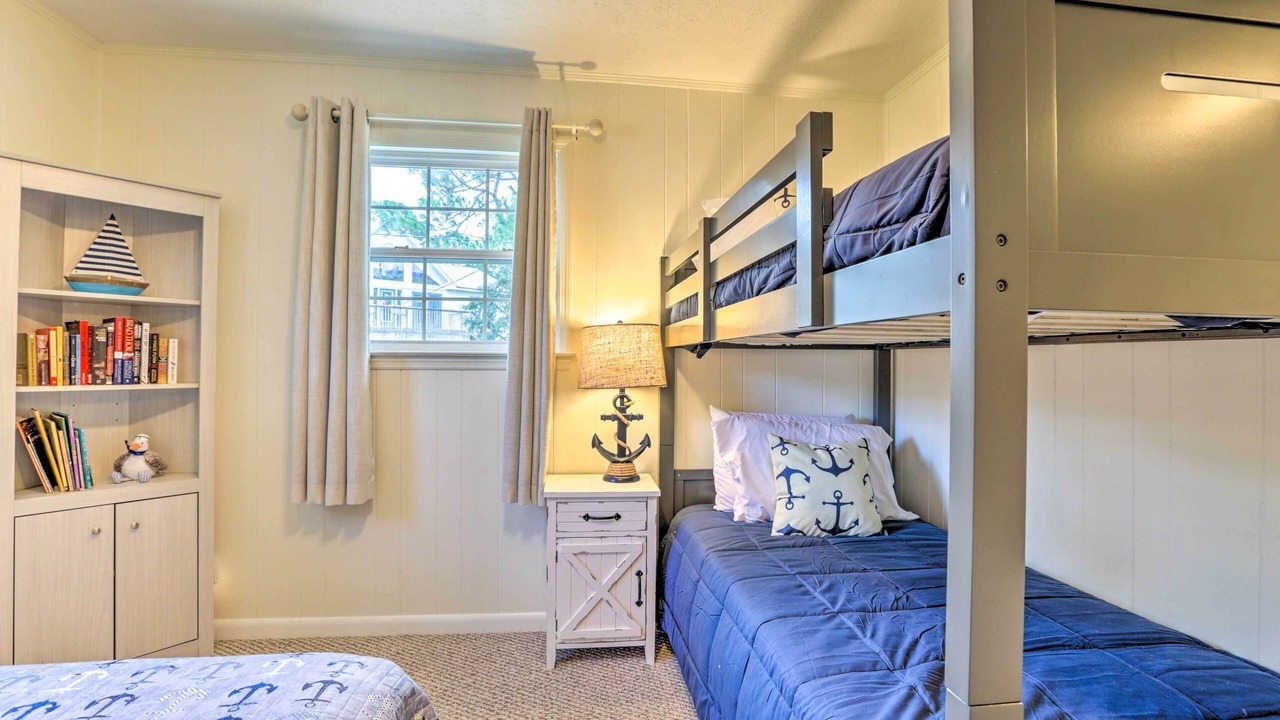 Photo of Bedroom in Ochlockonee Bay