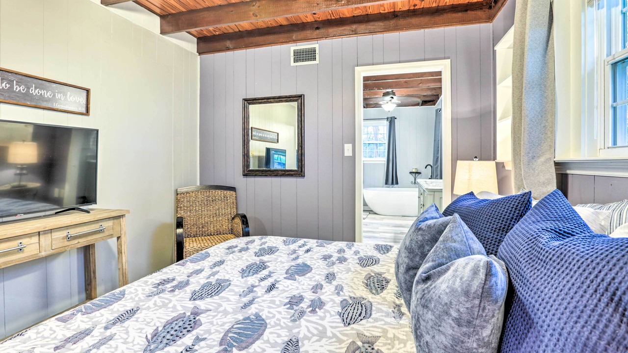 Photo of Bedroom in Ochlockonee Bay