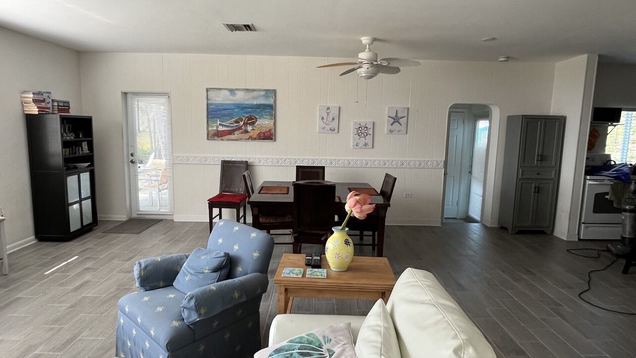 Photo of Livingroom in Islamorada