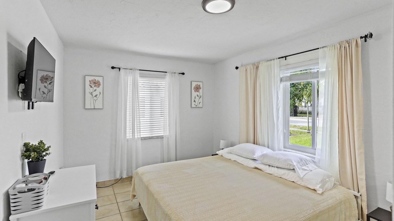 Photo of Bedroom in Coral Terrace