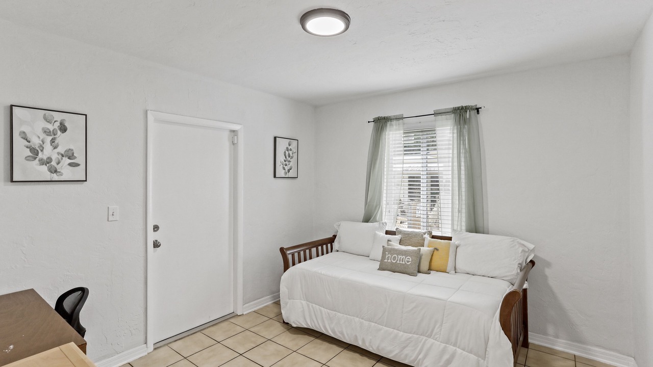 Photo of Bedroom in Coral Terrace
