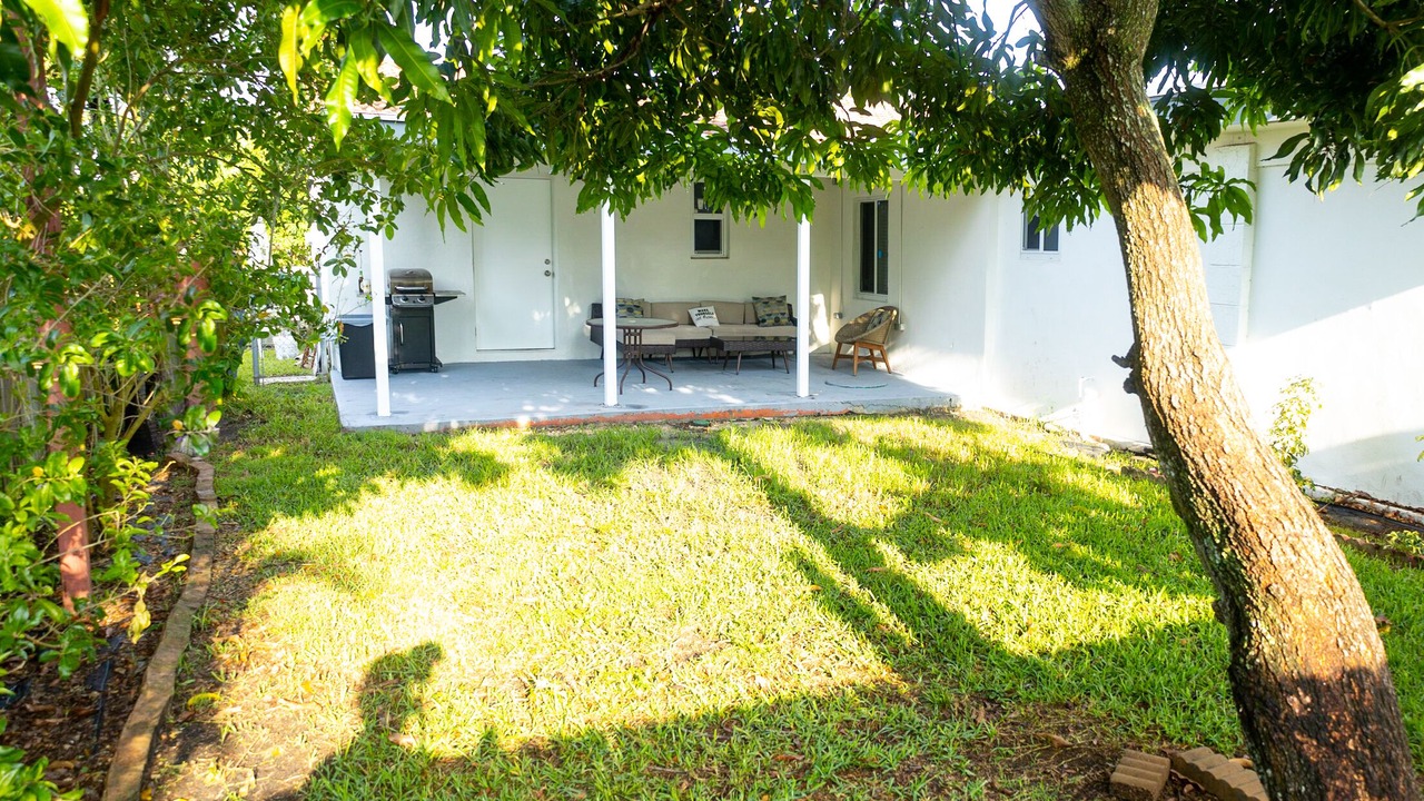 Photo of Patio Balcony in Coral Terrace