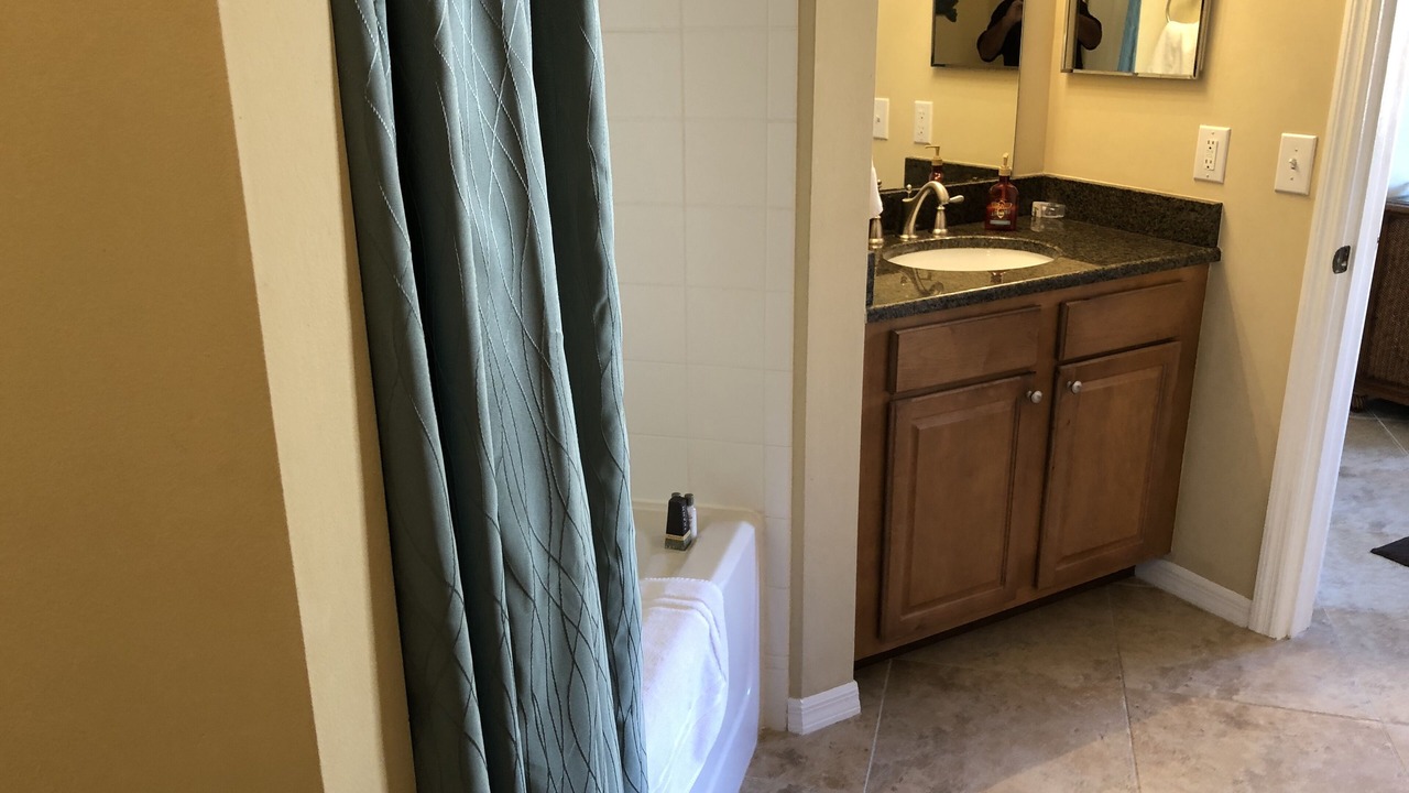 Photo of Bathroom in Iona
