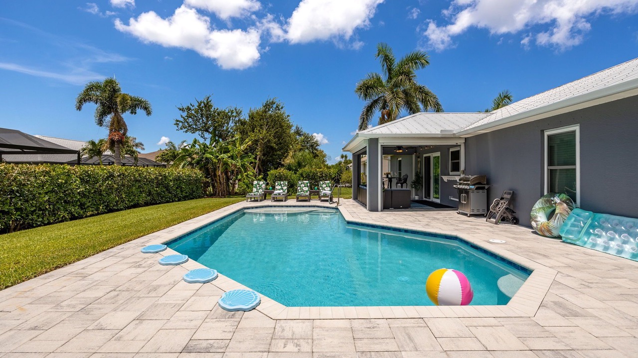 Photo of Outdoor in Pelican