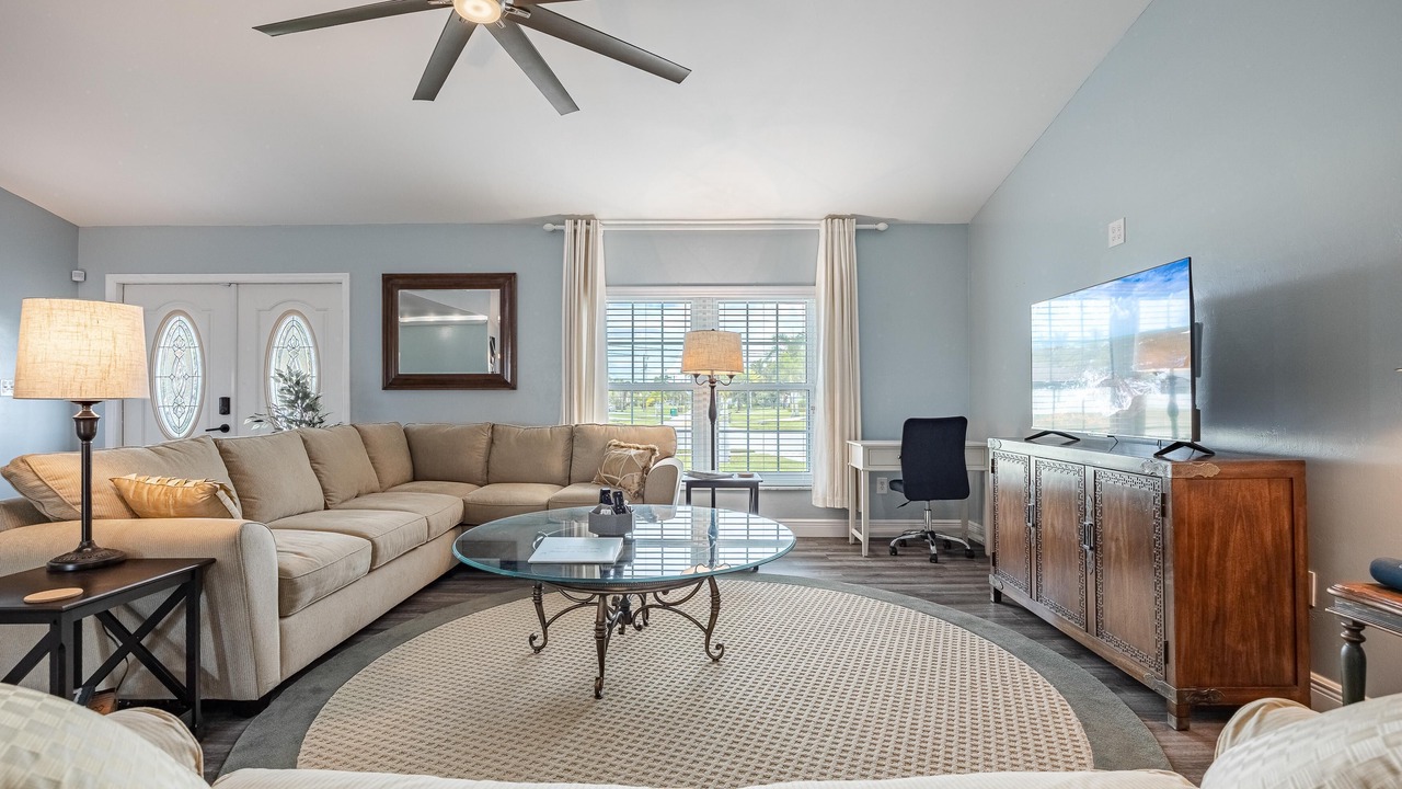 Photo of Livingroom in Pelican