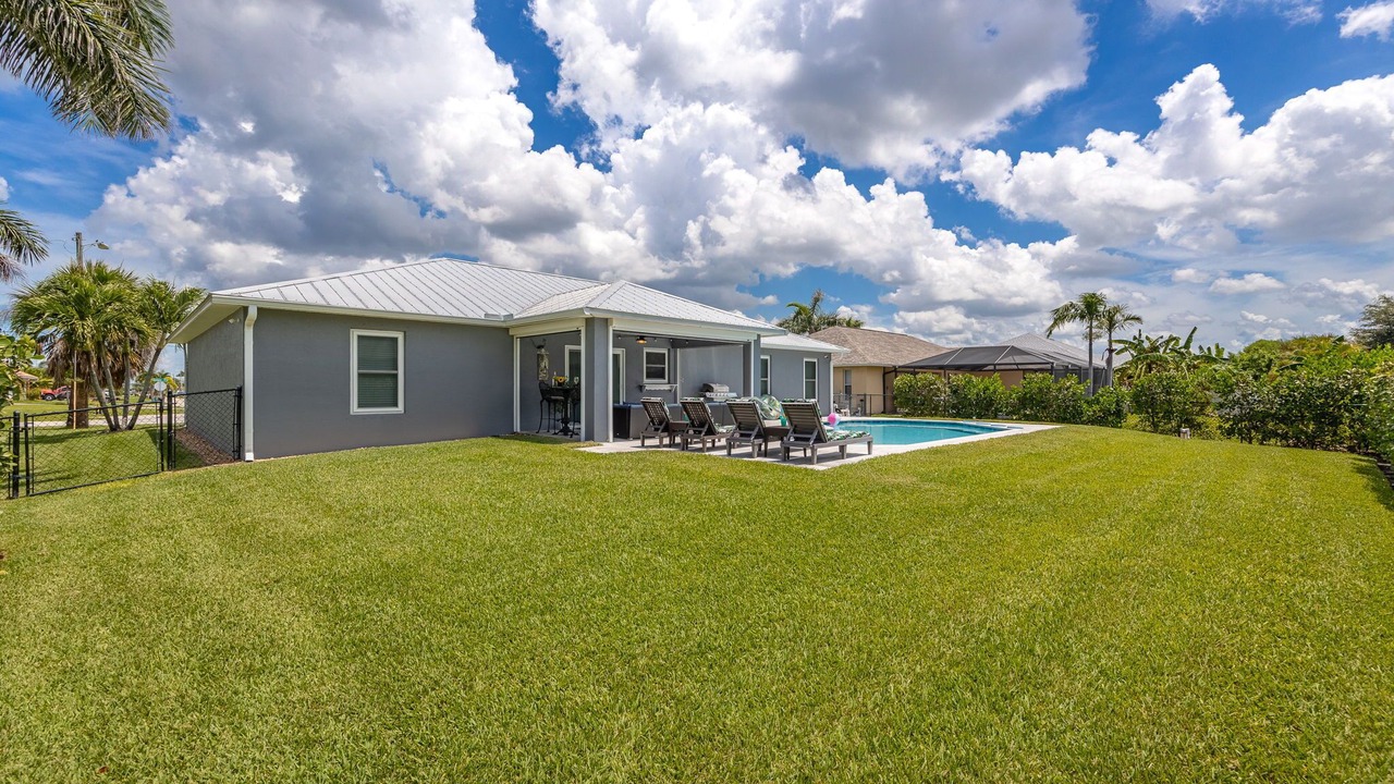 Photo of Outdoor in Pelican
