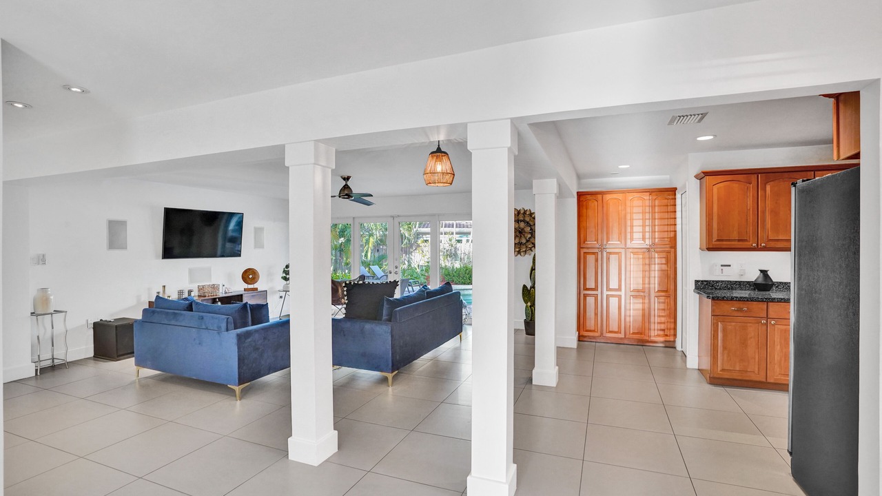 Photo of Livingroom in Cypress Lakes