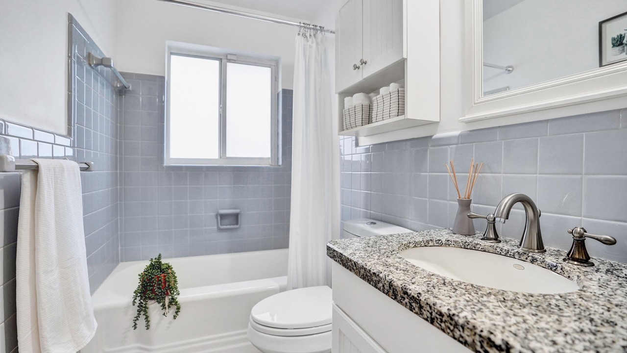 Photo of Bathroom in Cypress Lakes