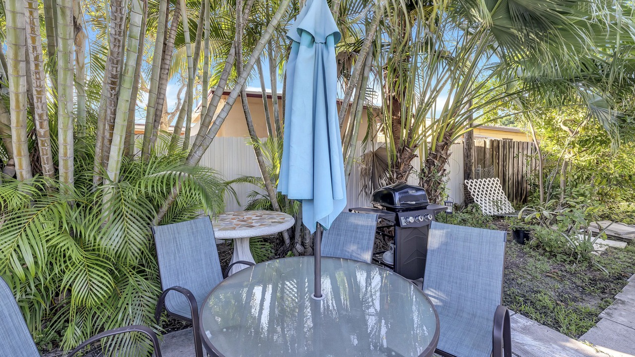 Photo of Outdoor in North Central Hollywood
