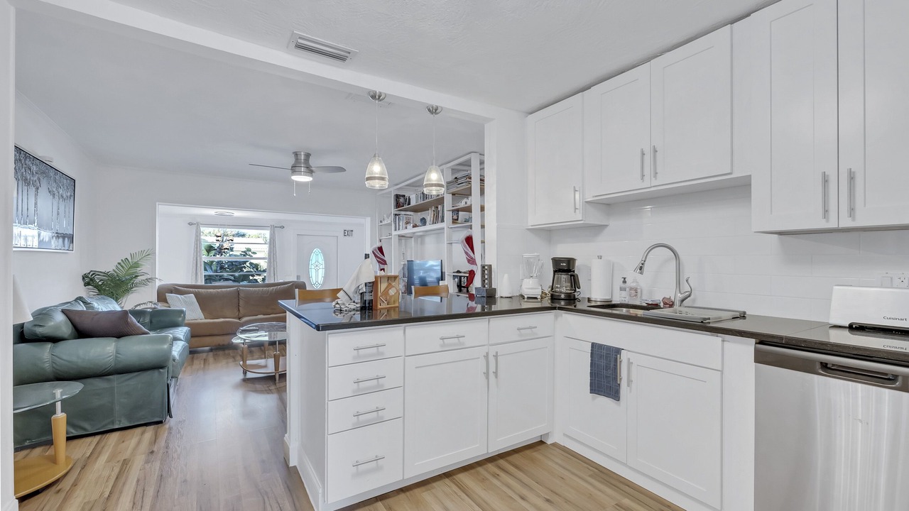 Photo of Kitchen in North Central Hollywood
