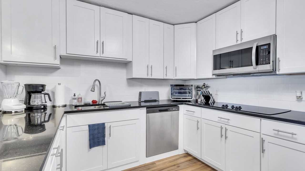 Photo of Kitchen in North Central Hollywood