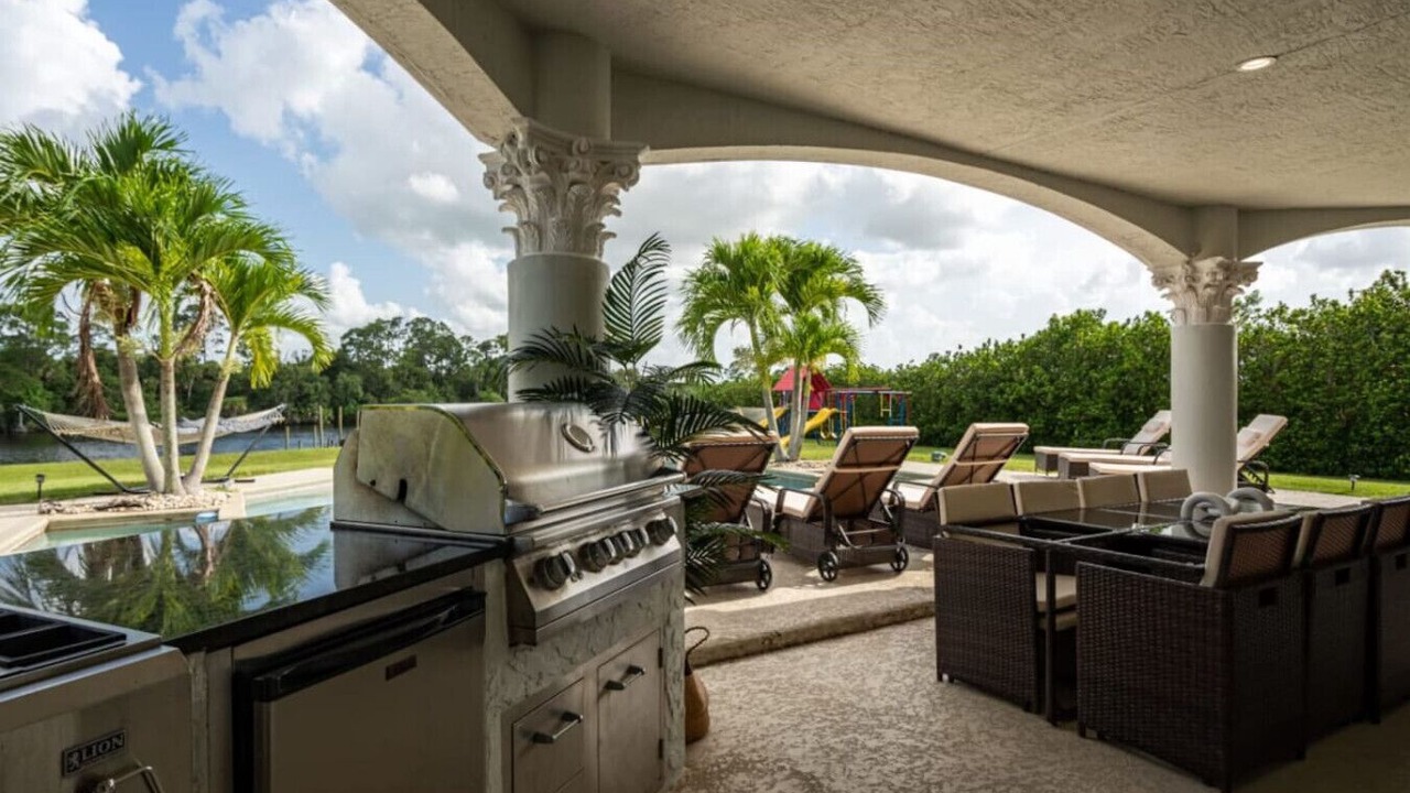 Photo of Outdoor in Palm City