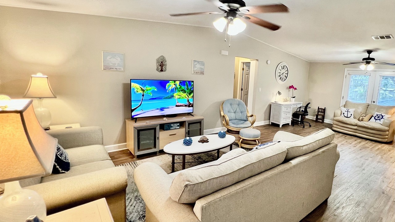 Photo of Livingroom in Pleasure Isles