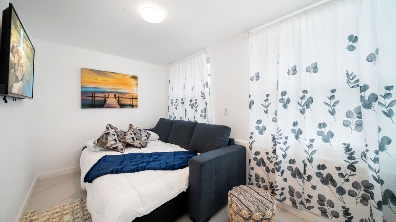 Photo of Bedroom in Little Havana