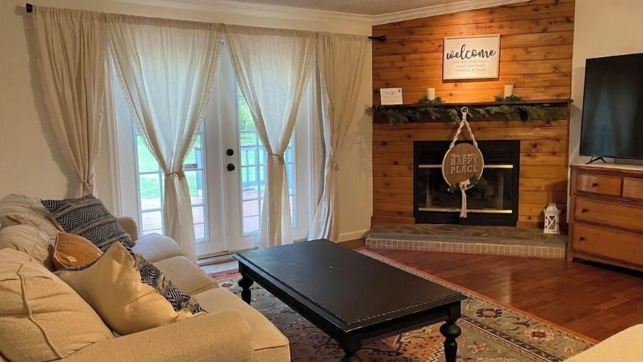 Photo of Livingroom in High Springs