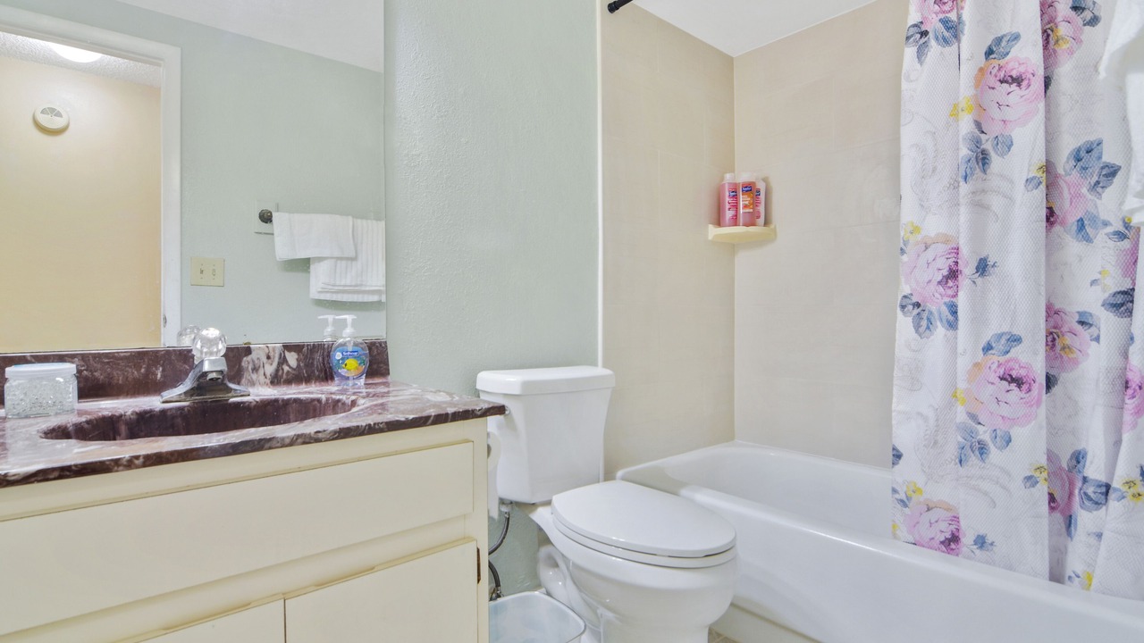 Photo of Bathroom in Greater Northdale