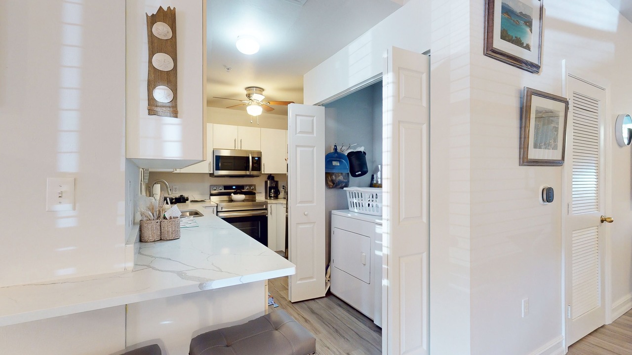 Photo of Kitchen in Vanderbilt Beach