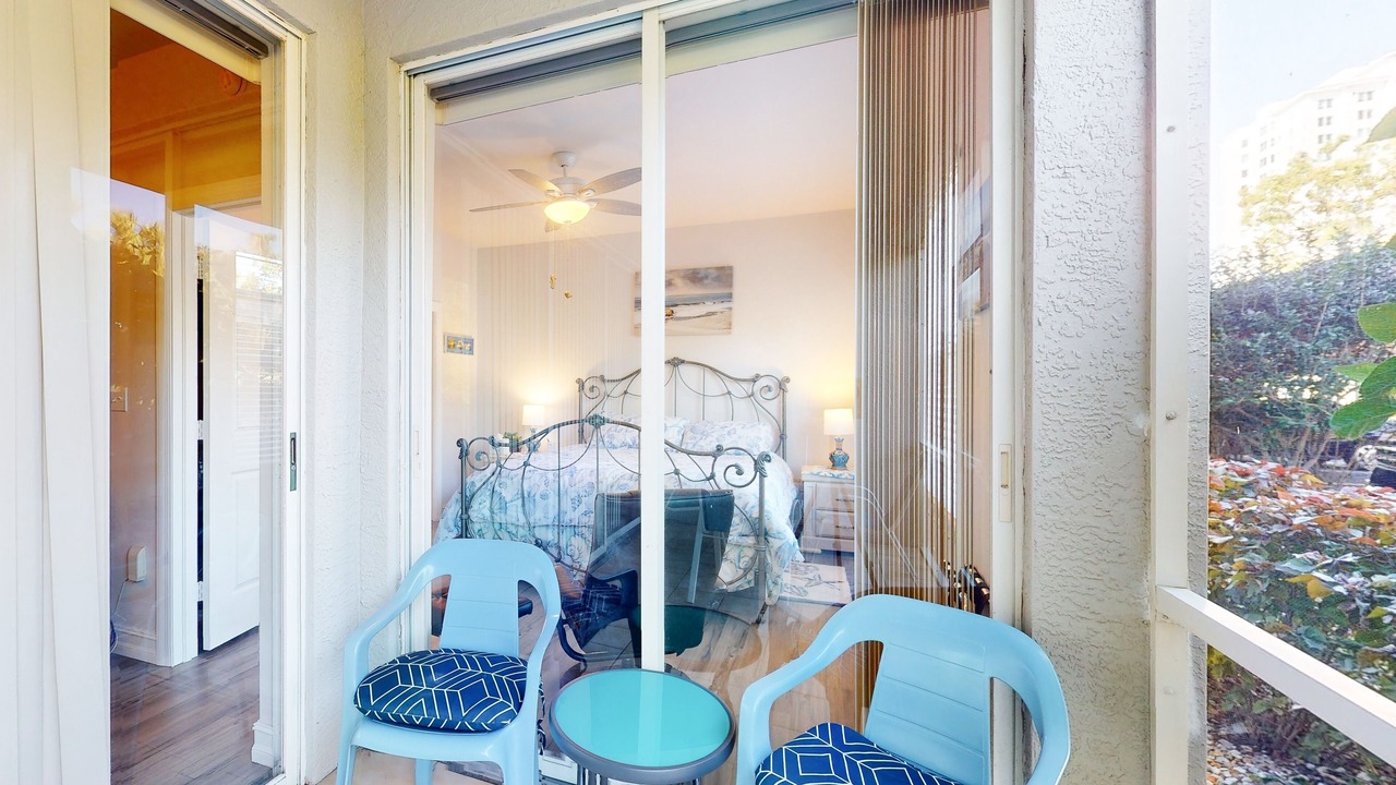 Photo of Bedroom in Vanderbilt Beach