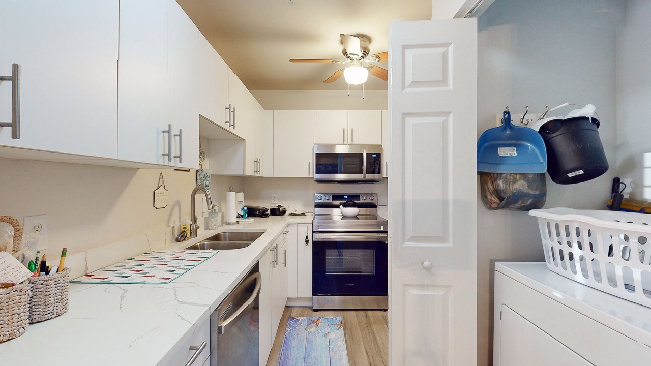 Photo of Kitchen in Vanderbilt Beach