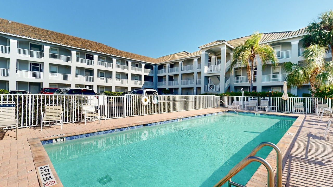 Photo of Outdoor in Vanderbilt Beach