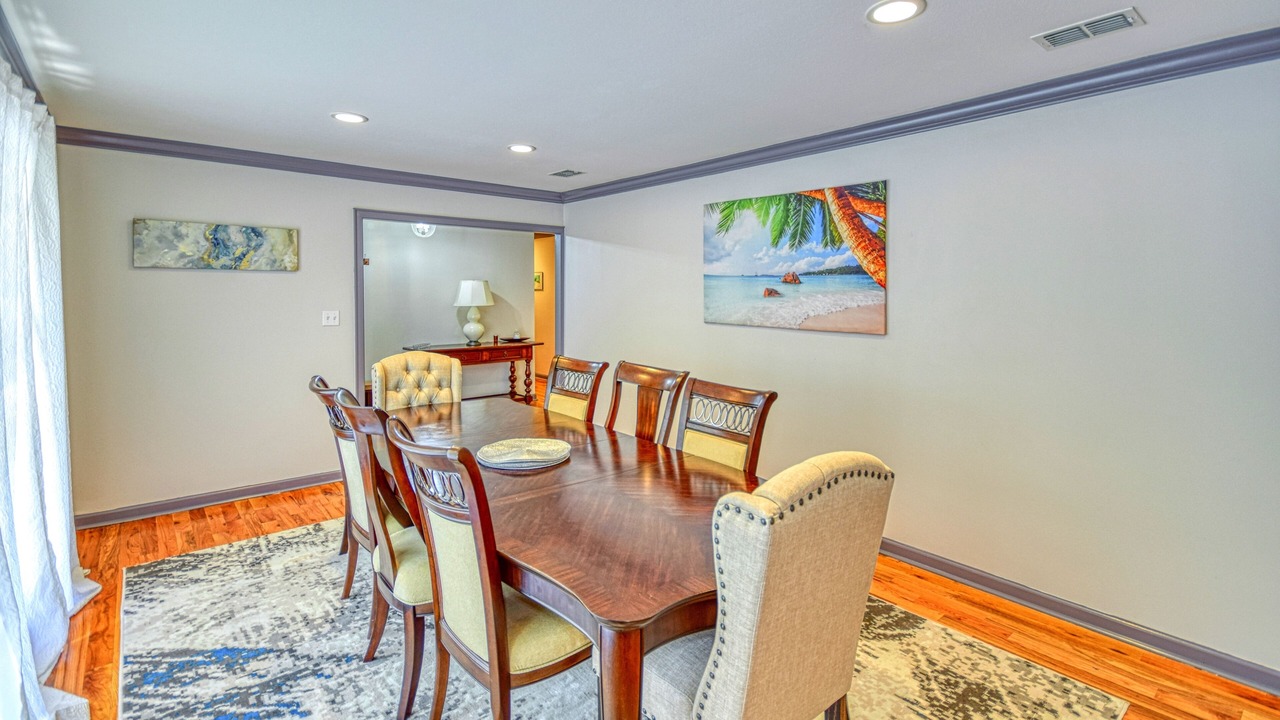 Photo of Livingroom in Killearn Estates