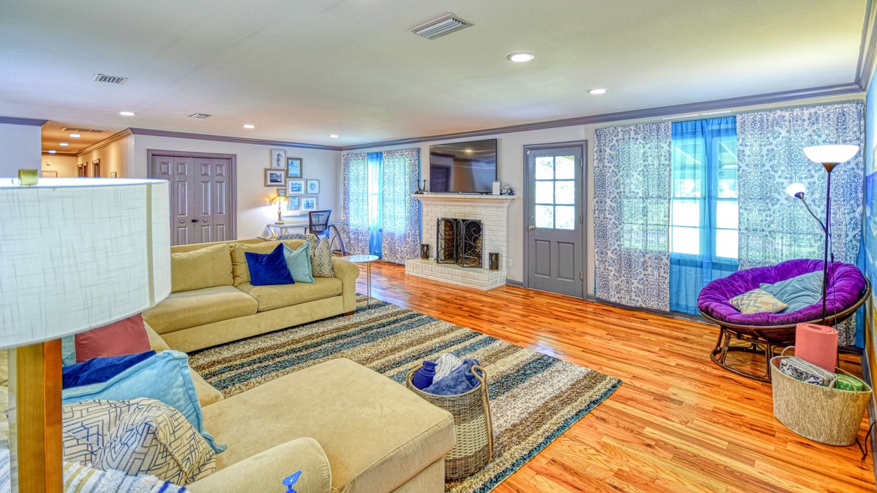 Photo of Livingroom in Killearn Estates