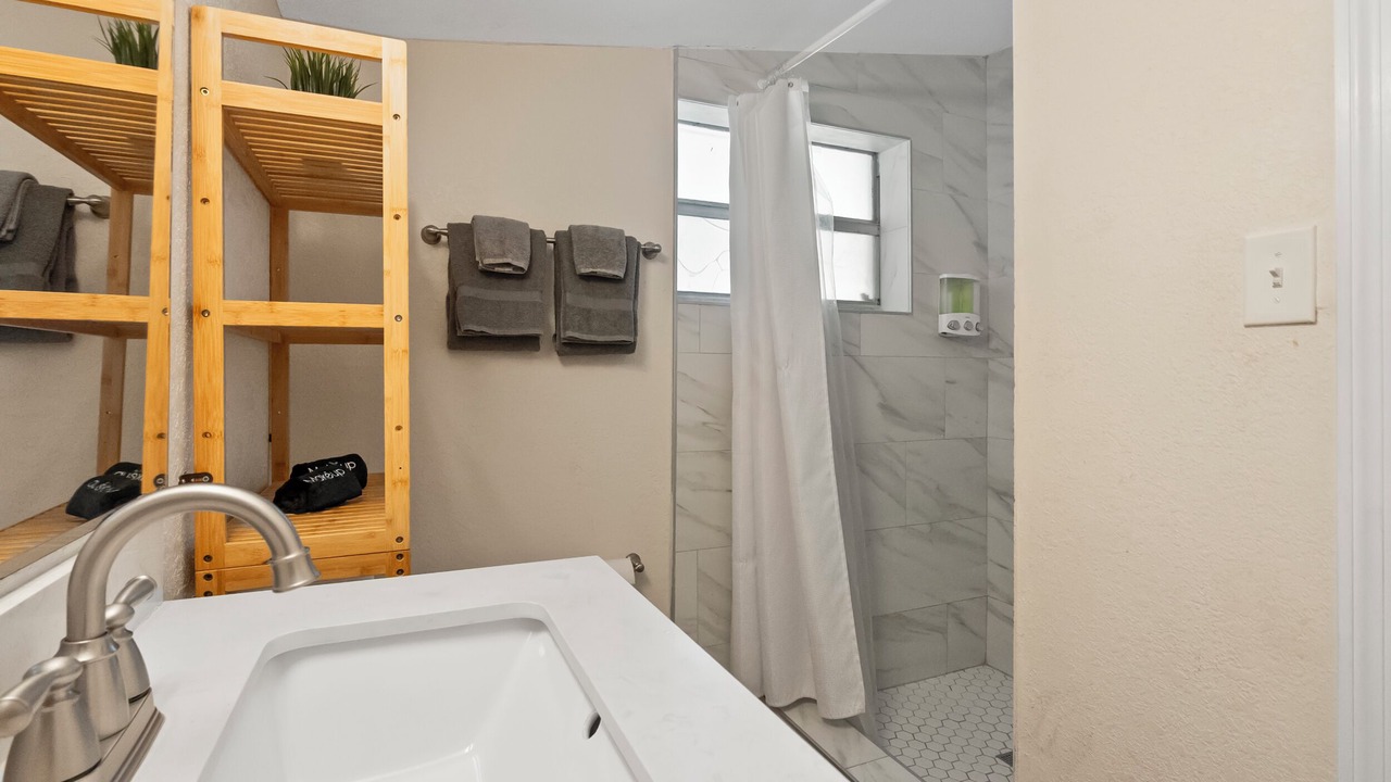 Photo of Bathroom in North Andrews Gardens