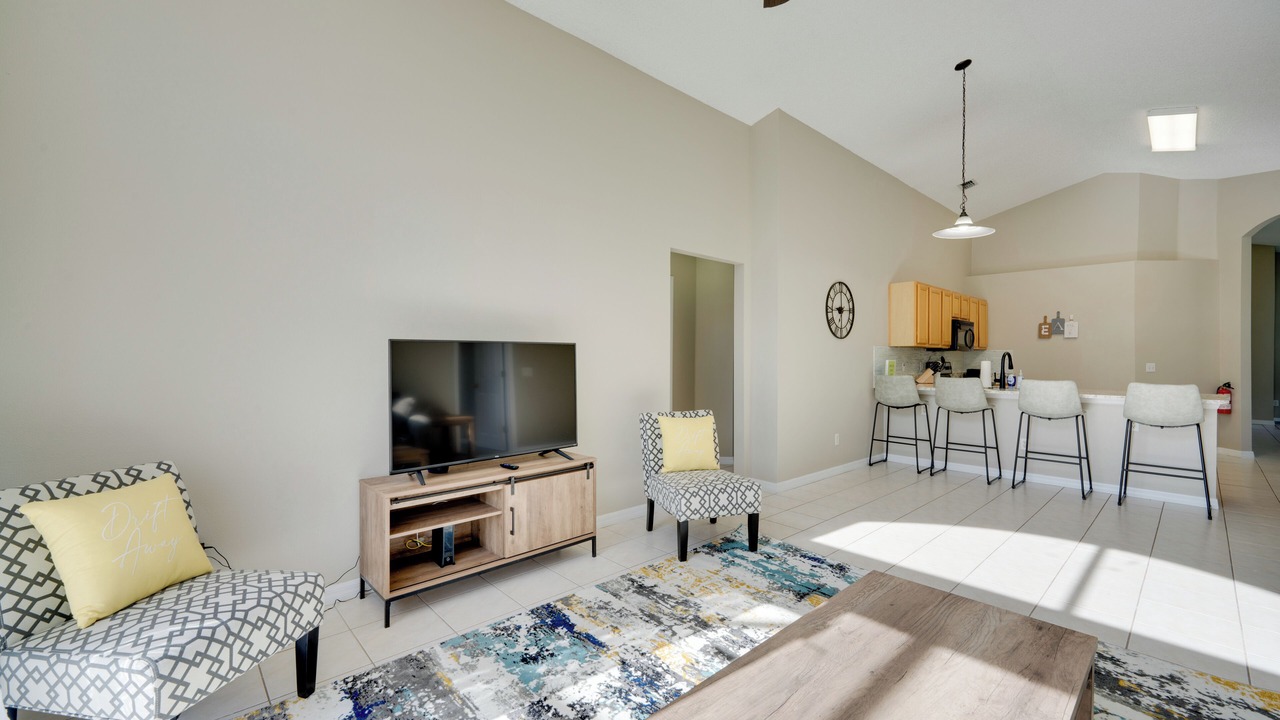 Photo of Livingroom in Seasons