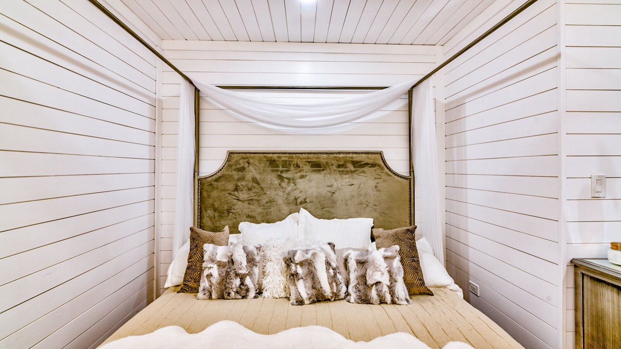 Photo of Bedroom in Seymour