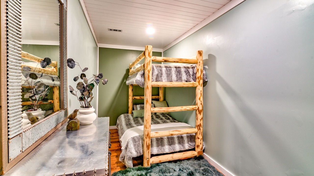 Photo of Bedroom in Seymour