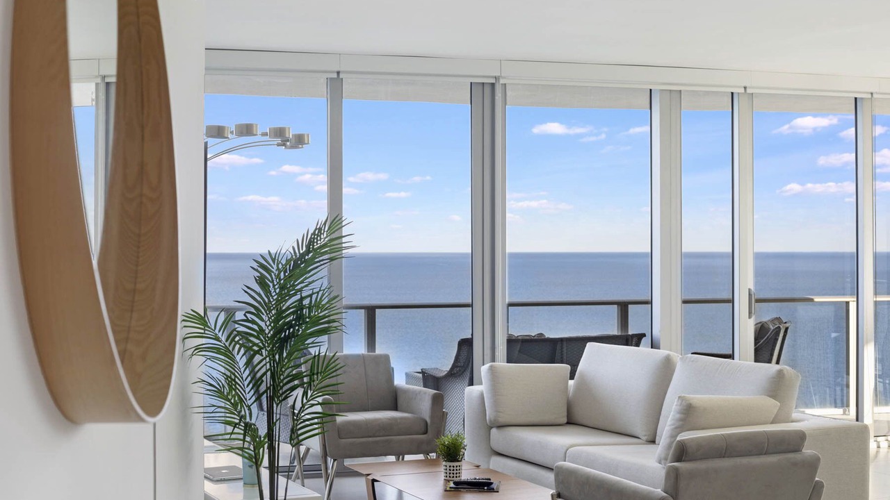 Photo of Livingroom in Hallandale Beach